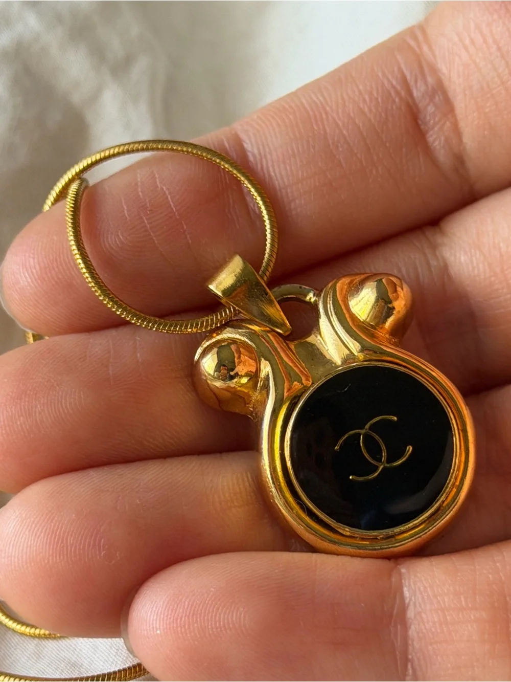 CHANEL authentic button